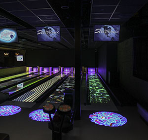 Sky Lanes Steltronic Unreal Bowling